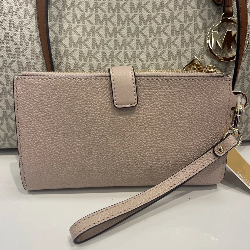 MICHAEL KORS Adele Leather Smartphone Wallet Double Zip wristlet Soft Pink NWT